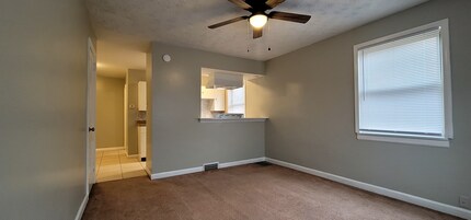 231 E Xenia Dr in Fairborn, OH - Building Photo - Building Photo