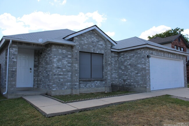 6003 Limestone Mill Dr in San Antonio, TX - Building Photo - Building Photo