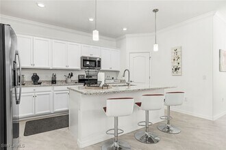 11536 Shady Palm Wy in Ft. Myers, FL - Building Photo - Building Photo