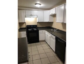 6260 Sarasota Dr in Mobile, AL - Building Photo - Building Photo