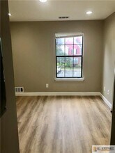 377 Carhart Ct in East Brunswick, NJ - Building Photo - Building Photo