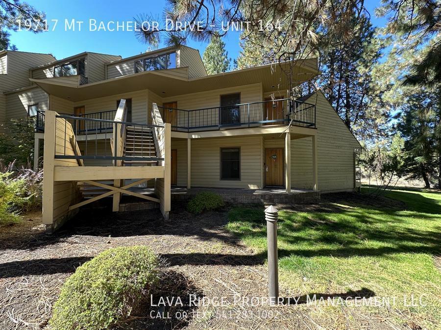 19717 SW Mount Bachelor Dr-Unit -unit 164 in Bend, OR - Building Photo