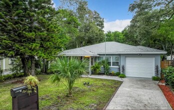 162 6th St NW in Largo, FL - Building Photo - Building Photo