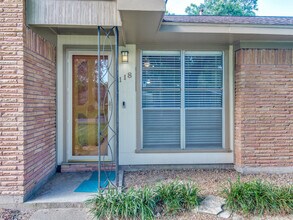 118 Southbrook Cir in Houston, TX - Building Photo - Building Photo