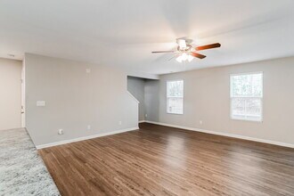 1603 Joseph Hewes Ct in Charlotte, NC - Building Photo - Building Photo