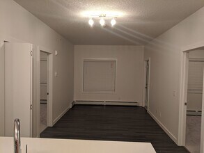 4641 128 Ave NE in Calgary, AB - Building Photo - Building Photo