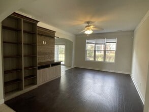 6157 Windemere Dr in Shelby Township, MI - Building Photo - Building Photo