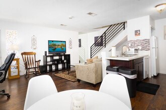 9855 Mission Greens Ct in Santee, CA - Building Photo - Building Photo