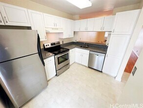 94-520-520 Lumiauau St in Waipahu, HI - Building Photo - Building Photo