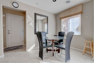 7765 Floral Fabric Ct in Las Vegas, NV - Building Photo - Building Photo