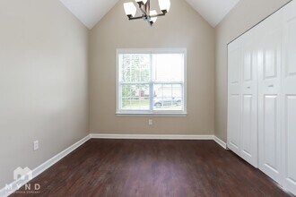 2060 Club Bay Dr in Villa Rica, GA - Building Photo - Building Photo