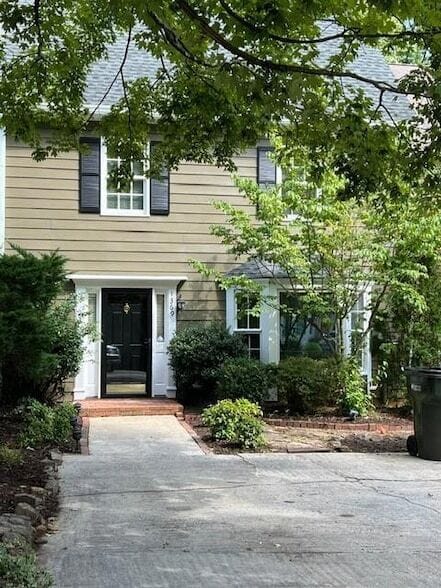 property at 1369 Old Virginia Ct SE