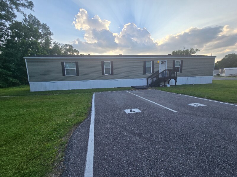 13124 Herring Dr in Walker, LA - Building Photo