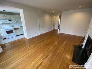 1742 Washington St, Unit 3 in Boston, MA - Building Photo - Building Photo