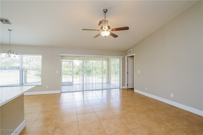 3512 2nd St SW in Lehigh Acres, FL - Foto de edificio - Building Photo