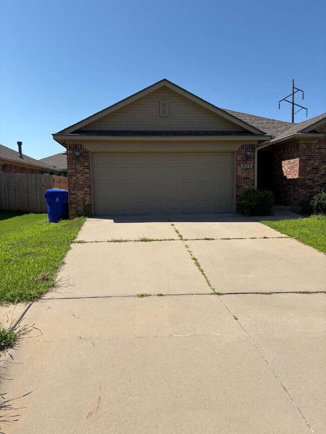 property at 826 Barbaroot Dr