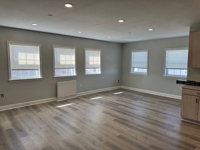 41 Oldfields Rd in Boston, MA - Building Photo - Building Photo