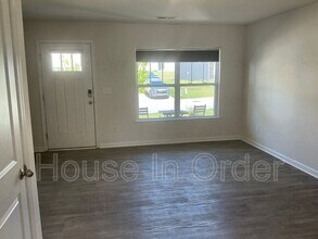 341 Oak Br Rd in Arden, NC - Building Photo - Building Photo