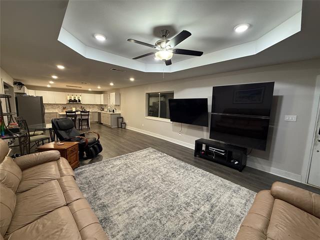 3315 Parvia Ave in Dallas, TX - Building Photo - Building Photo