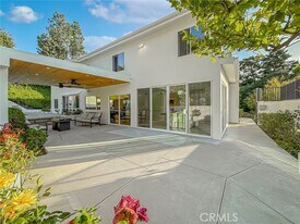 4266 Louise Ave in Los Angeles, CA - Building Photo