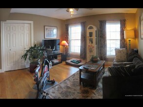 2 New Gotham Rd in Westbrook, ME - Building Photo - Building Photo