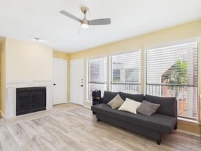 3115 Helms St in Austin, TX - Building Photo - Building Photo