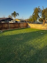 310 Decatur St in Bakersfield, CA - Building Photo - Building Photo