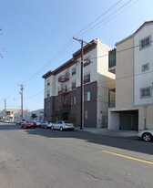 Valencia Apartments in Los Angeles, CA - Building Photo