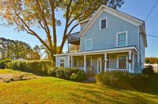 502 Buckley Hall Rd in Dutton, VA - Building Photo