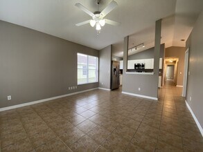 9675 Hollyhill Dr in Orlando, FL - Building Photo - Building Photo