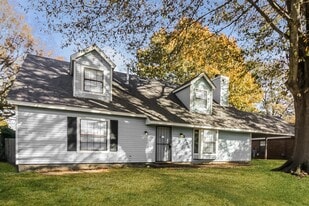 3858 Cherry Hill Ln in Bartlett, TN - Building Photo