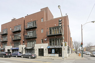 1602-1604 W Augusta Blvd in Chicago, IL - Building Photo - Primary Photo