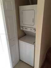 4132 SW 61st Ave in Davie, FL - Building Photo - Building Photo