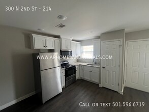 300 N 2nd St in Austin, AR - Building Photo - Building Photo