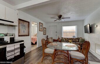118 Pierce Ave in Daytona Beach, FL - Building Photo - Building Photo