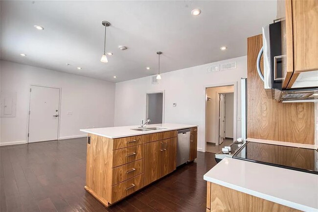 627 Couch Dr in Oklahoma City, OK - Building Photo - Building Photo