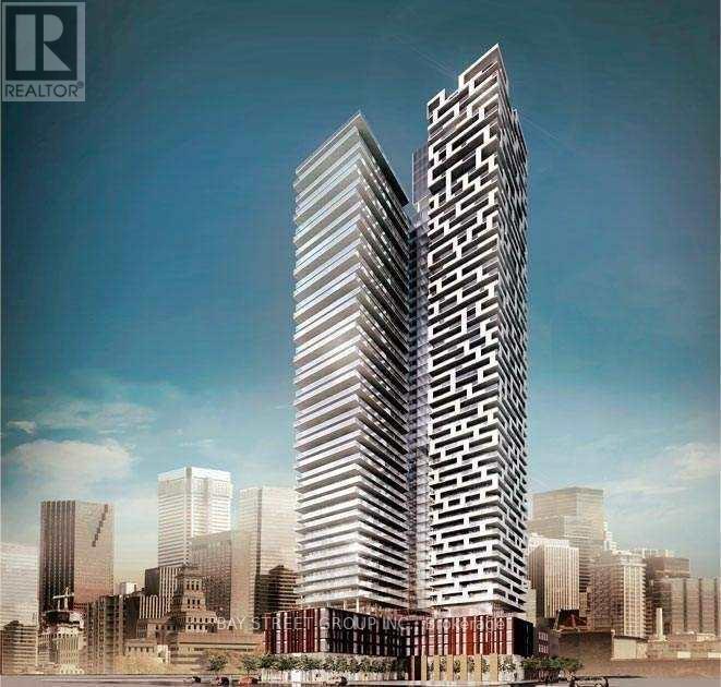 25 Richmond St E in Toronto, ON - Building Photo