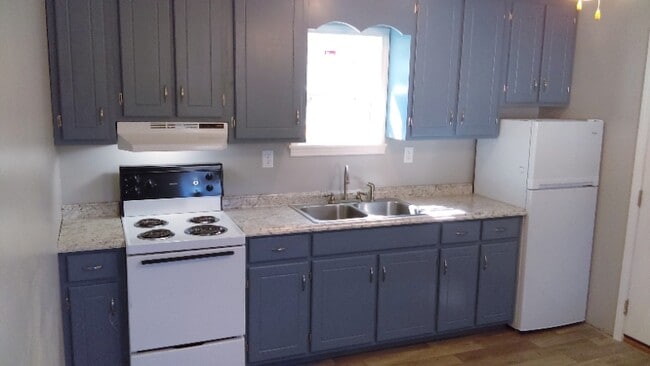 412 Henderson St in Talladega, AL - Building Photo - Building Photo