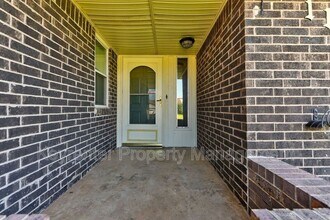 1120 Kings Ct in Moore, OK - Building Photo - Building Photo