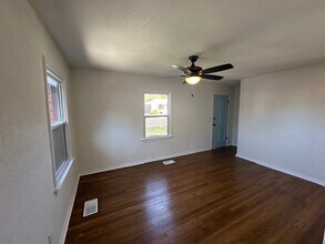 314 E Ercoupe Dr in Midwest City, OK - Building Photo - Building Photo