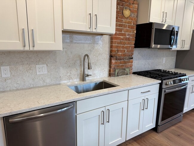 97 Baldwin St in Boston, MA - Building Photo - Building Photo