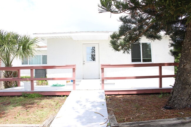 property at 1215 N Atlantic Ave