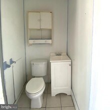 1682 Harrison St in Philadelphia, PA - Building Photo - Building Photo