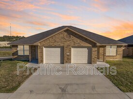 103 Lost Trl in Copperas Cove, TX - Building Photo