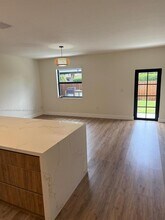 2436 SE 3rd St in Homestead, FL - Building Photo - Building Photo