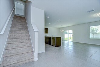 1382 Crescent Hoop Wy in Wesley Chapel, FL - Building Photo - Building Photo