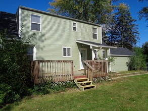 218 E Milham Ave in Portage, MI - Building Photo - Building Photo