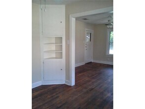 1000 E 44th St in Austin, TX - Building Photo - Building Photo