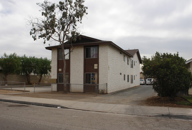 317 Tremont St in Chula Vista, CA - Foto de edificio - Building Photo