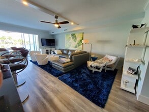 1910 Gulf Shore Blvd N, Unit Ambassador Club #108 in Naples, FL - Building Photo - Building Photo